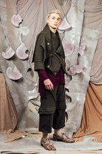 Load image into Gallery viewer, AW26 MASARO DETACHABLE JACKET - FOREST CHEVRON