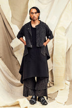 Load image into Gallery viewer, SL27 MIKO SHORT JACKET - ABSTRACT CHARCOAL