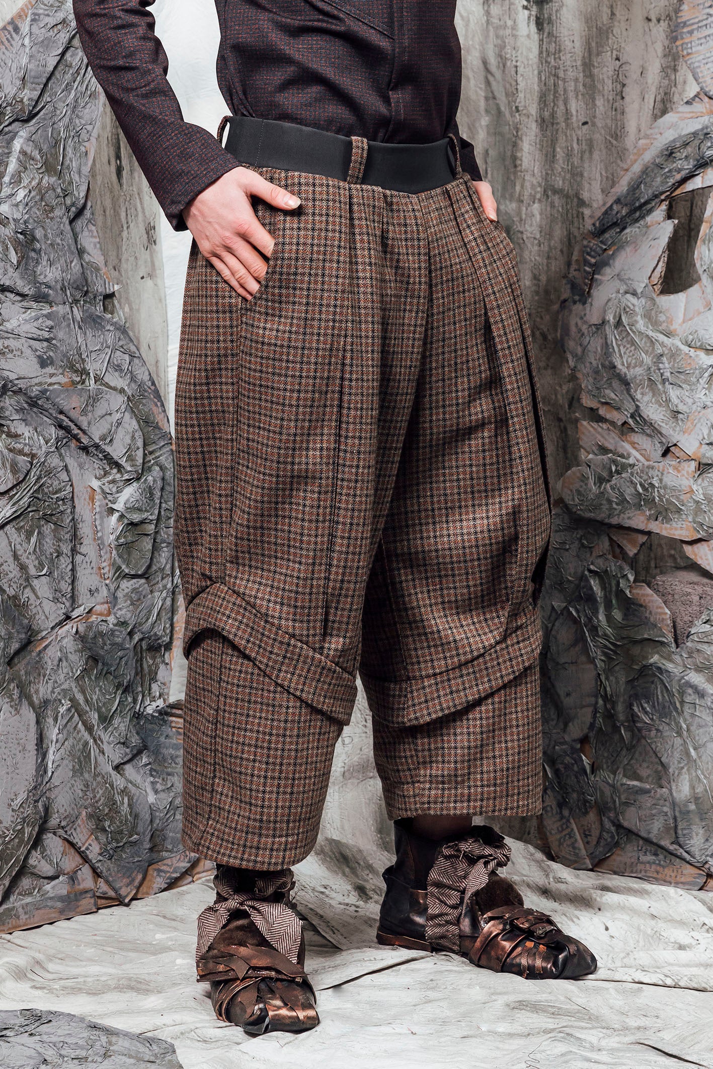 AW24 PLICA DOUBLE CUFF PANTS - CEDARWOOD CHECK