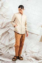 Load image into Gallery viewer, SL25 ROANIN TAILORED SHIRT JACKET - SANDSTONE