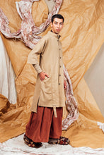 Load image into Gallery viewer, AW25 SAIGE LONG RUCHE JACKET - CAMEL