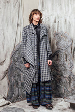 Load image into Gallery viewer, AW24 THORNE DRAPE TRENCH - RIVERSTONE PLAID