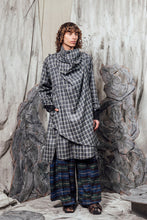 Load image into Gallery viewer, AW24 THORNE DRAPE TRENCH - RIVERSTONE PLAID