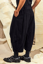 Load image into Gallery viewer, SL27 TOSHI WIDE RUCHE PANTS - OBSIDIAN