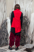 Load image into Gallery viewer, AW24 UZURI ZIP VEST - CARDINAL