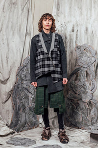 AW24 UZURI ZIP VEST - OBSIDIAN PLAID