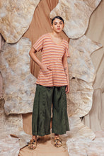 Load image into Gallery viewer, SL23 EDA POCKET TOP - CORAL STRIPE